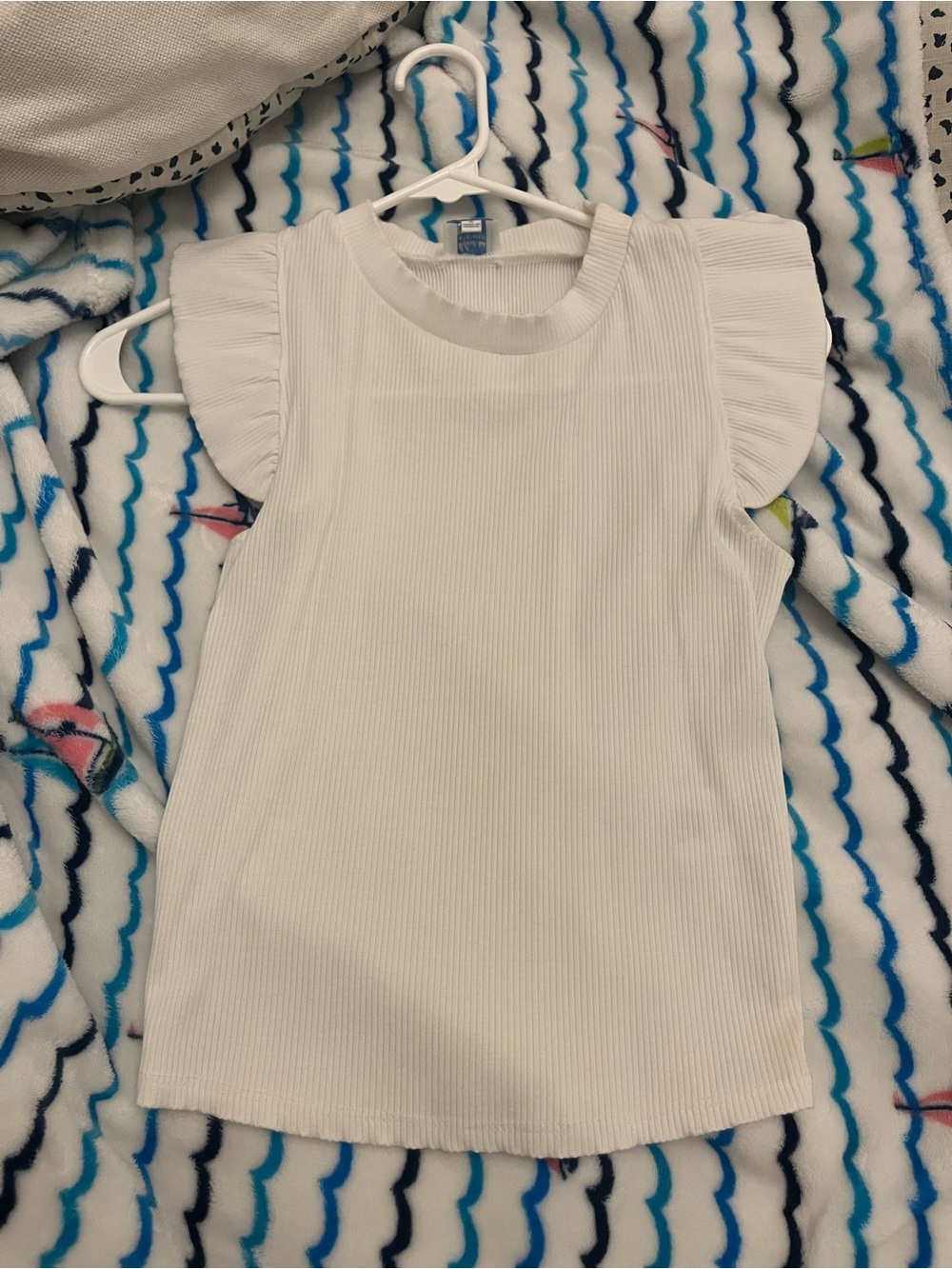 Francesca's White Ribbed Flutter-Sleeve Top